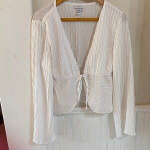 NWOT Rue21 Cream Tie-Front Blouse